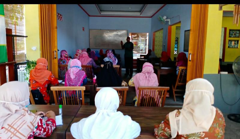 16 Fasilitator Sahabat Anak Hargorejo Ikuti Diskusi Review Program GSM (1)